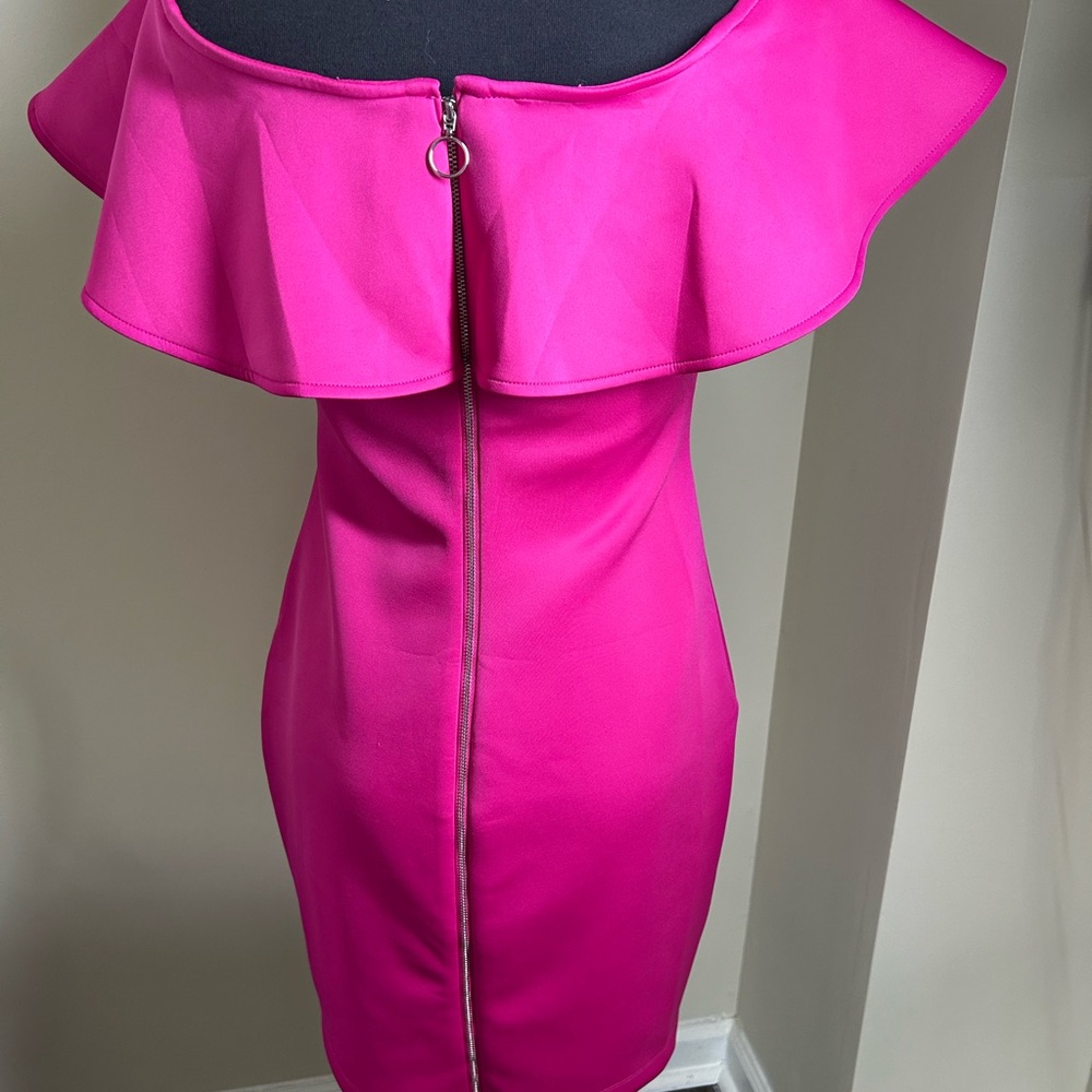 Guess Strapless Fuchsia Dress - Picture 9 of 10